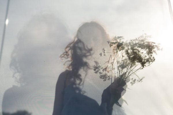 Pourquoi discuter avec des inconnus pour établir des relations authentiques